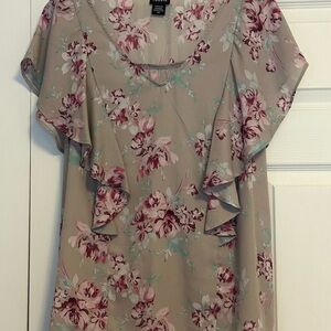 Torrid Floral Blouse in Beige and Pink